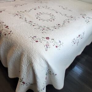 Floral Embroidered Quilted Cottagecore Bedspread Coverlet Cotton Shabby Queen